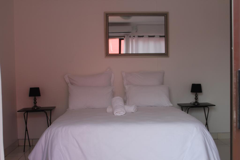 Niilo'S Guesthouse Rundu Dış mekan fotoğraf