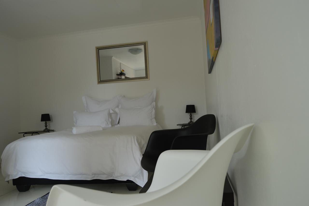 Niilo'S Guesthouse Rundu Dış mekan fotoğraf